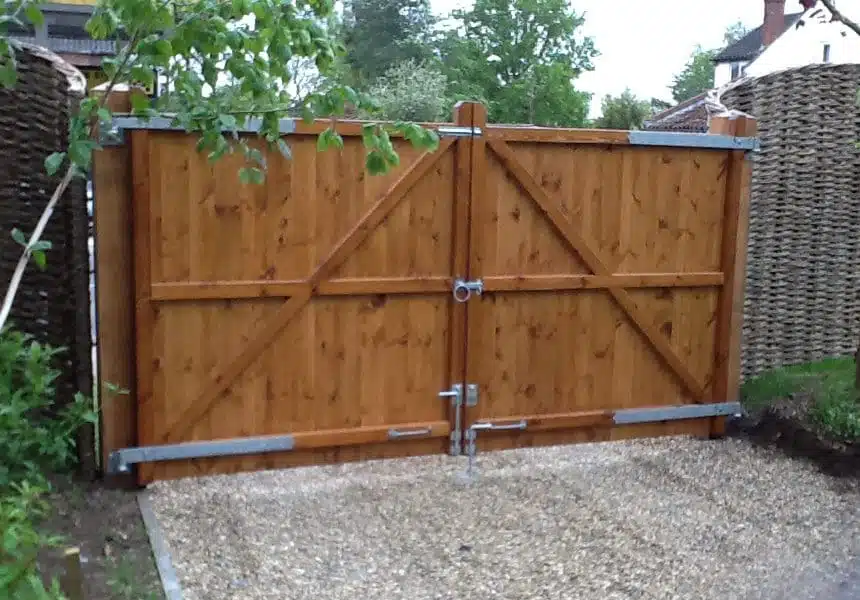Brentwood Driveway Gate - rear view