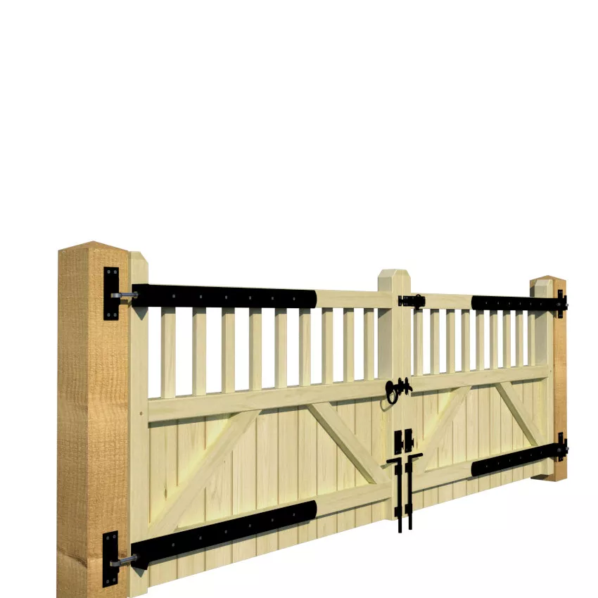 Wooden Driveway Gate - The Baywood - rear 2