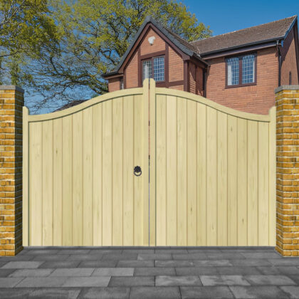 Berkshire Wooden Driveway Gates - Swan Top