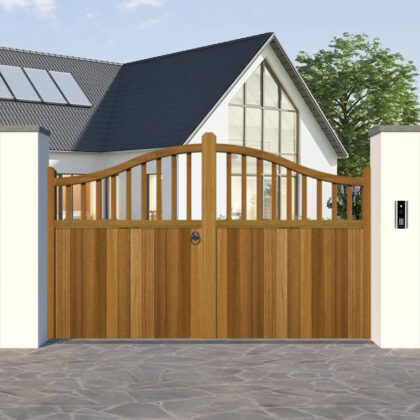 Hardwood Driveway Gate - Spindles and Swan Neck - The Torbay