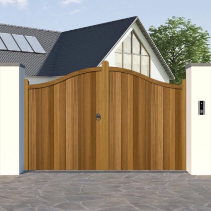Hardwood Driveway Gate - Swan Neck - The Berkshire