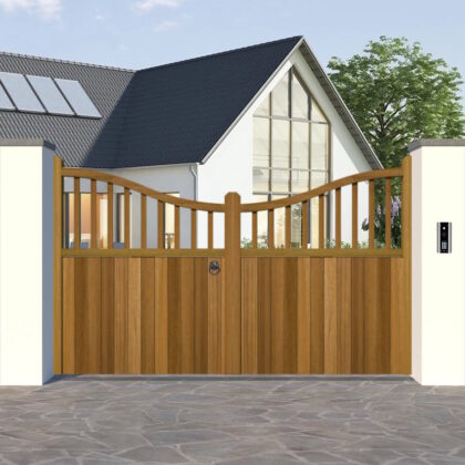 Hardwood Driveway Gate - Swan Top - The Heritage