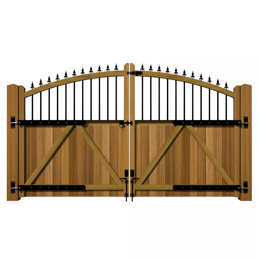 Hardwood Driveway Gates - The Woodbridge - opening