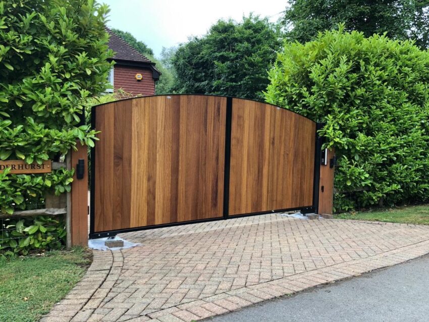 Kent Driveway Gate