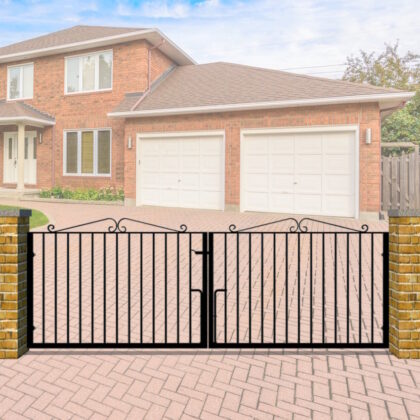 Metal Driveway Gate - The Somerset