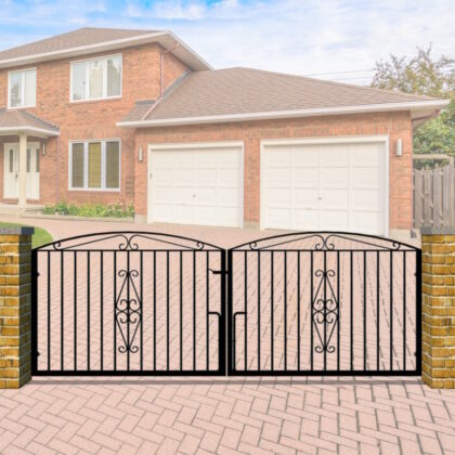Metal Driveway Gate - The Taunton
