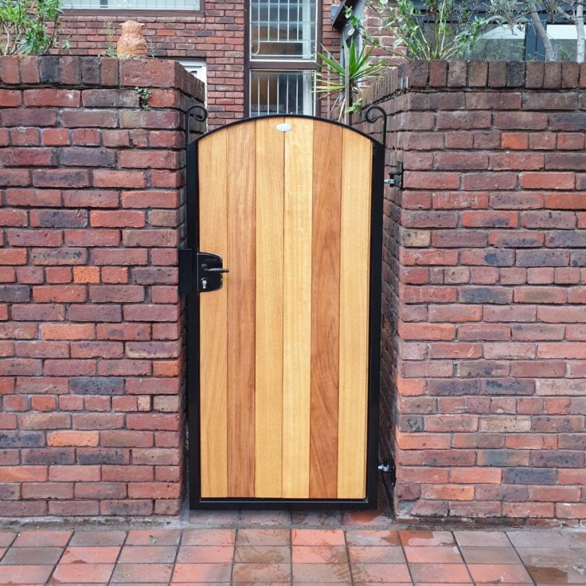 Metal Framed Side Gate - The Kent