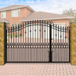 Metal Split Driveway Gate The Goldsworth - swan top with vertical bars