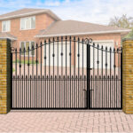 Metal Split Driveway Gate The Sandringham - swan top with vertical bars
