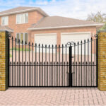 Metal Split Driveway Gate The Winchester - Inner bow top with vertical bar