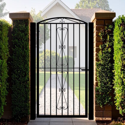 Metal-side-gate-The-Taunton-Gates-and-Fences-UK