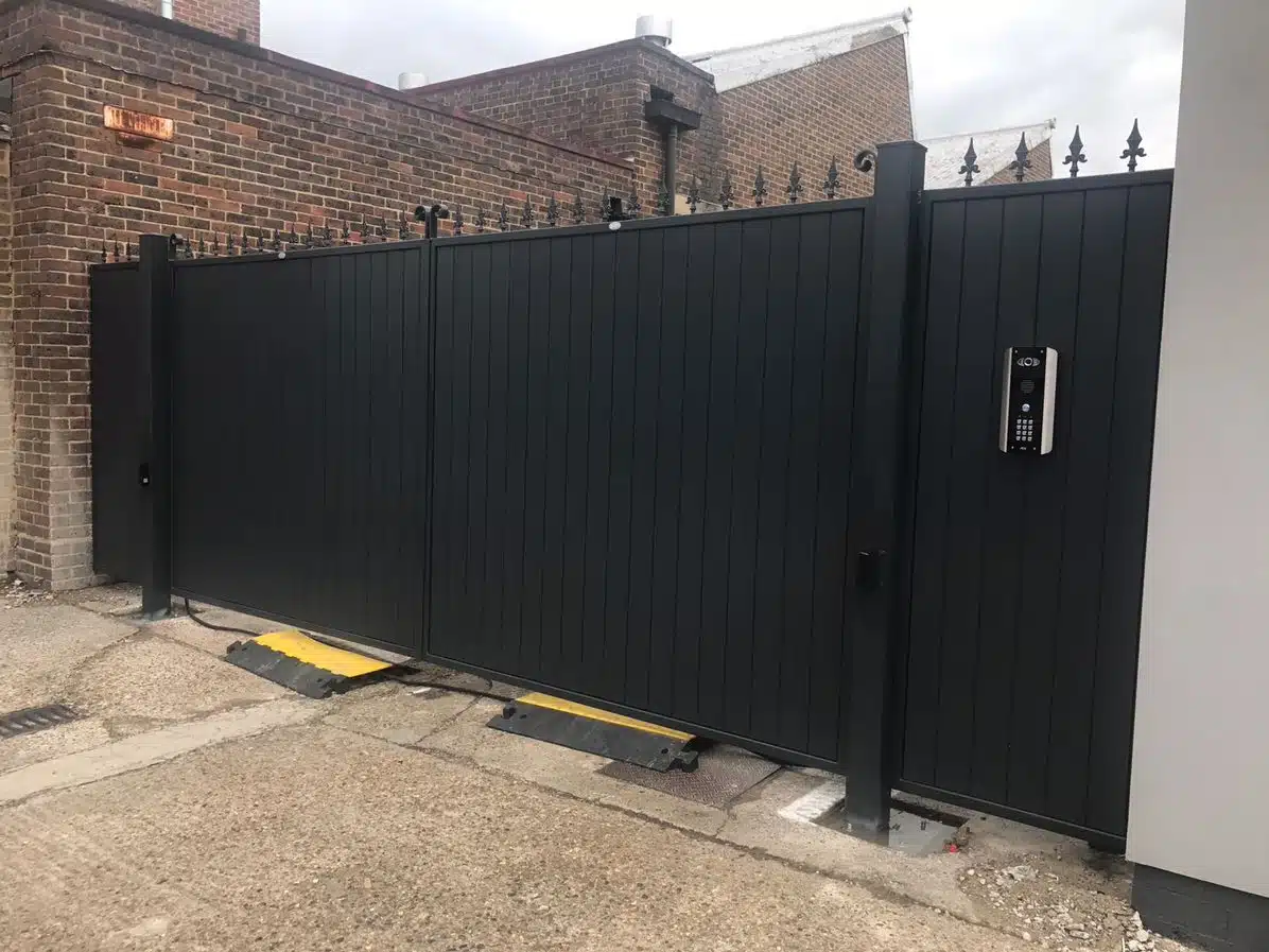 Middleton Driveway Gate