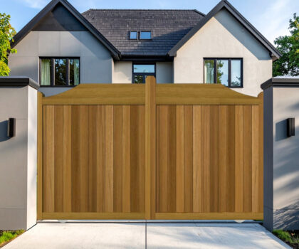 Sliding Gates in Hardwood The Abbeywood