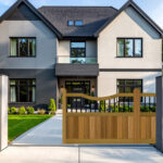 Sliding Gates in Hardwood - with Spindles - The Woodchurch open