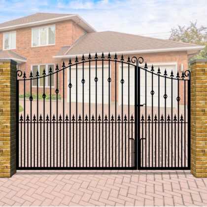 Split Metal Driveway Gate - The Wentworth