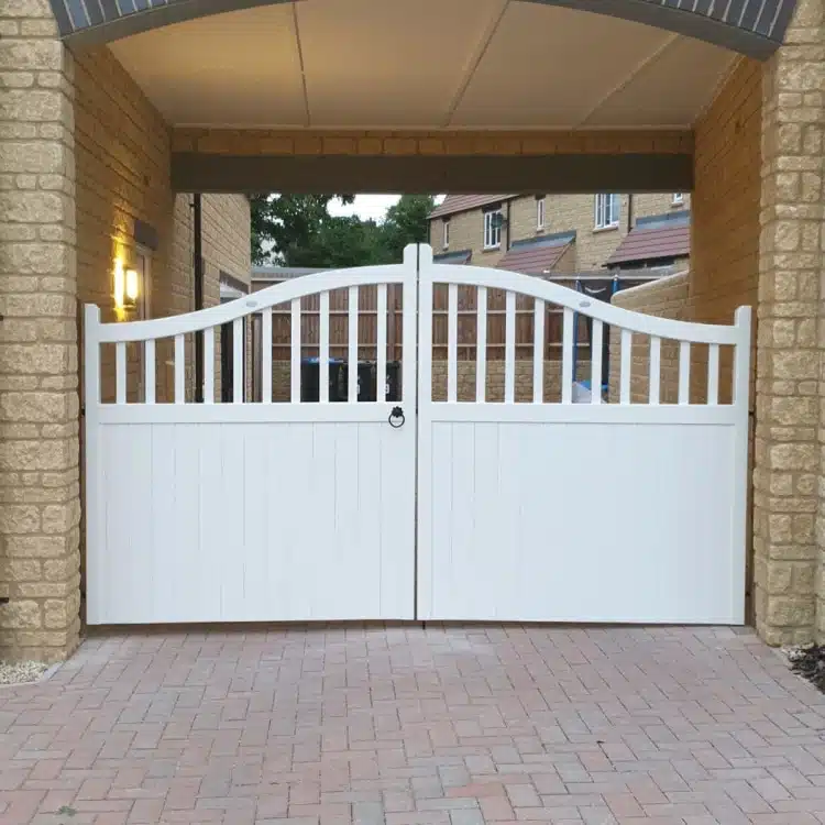 Torbay Driveway Gates in Hardwood - white