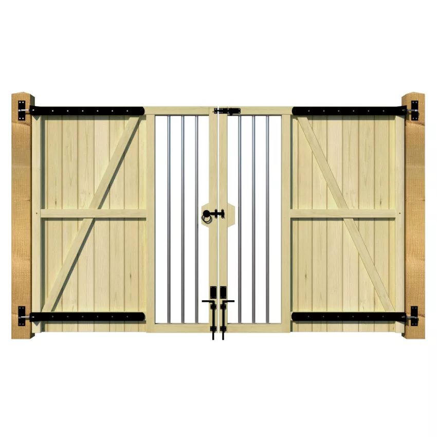 Wooden Driveway Gate - The Watergate - rear