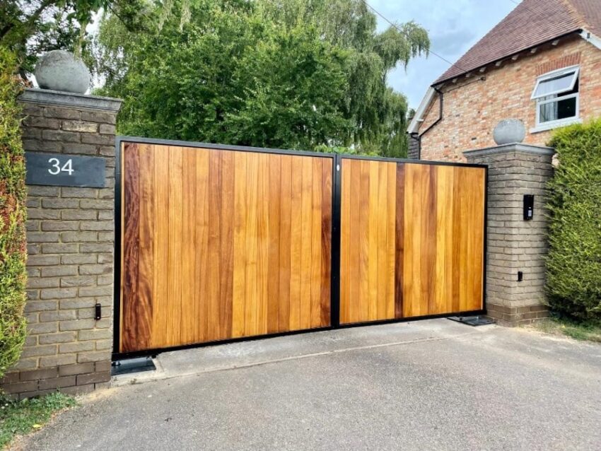 York Driveway Gate