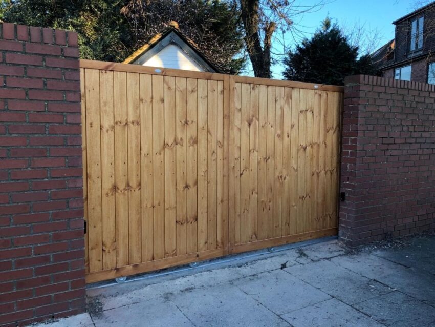 Sliding  Gate, The Guildford - Image 7