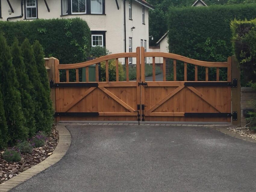 Torbay Driveway Gate