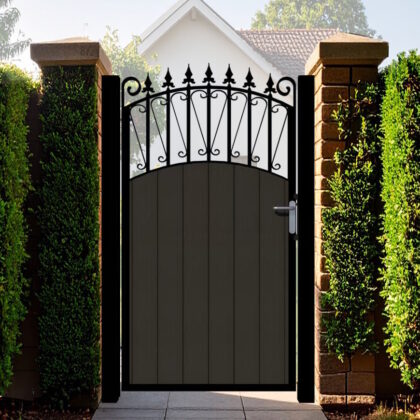 Side-Gate-Composite-The-Oxford-Anthracite