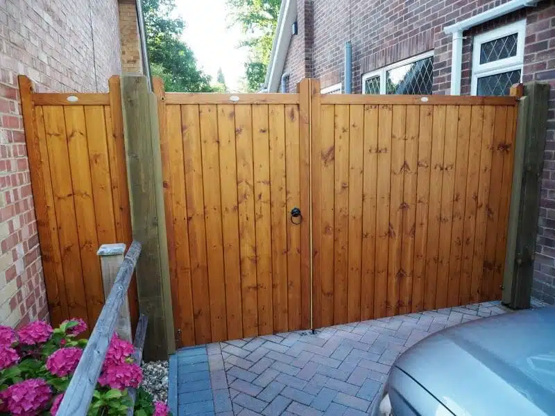 Wooden 3-4 Split Driveway Gates