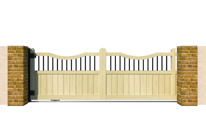 Wooden Sliding Gate - The Woodchurch - closed