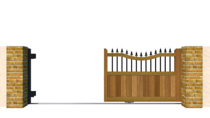 Hardwood Sliding Gate - The Holmewood - opening