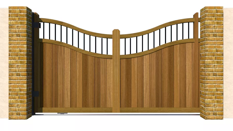 Hardwood Sliding Gate - The Outwood Reverse - closed
