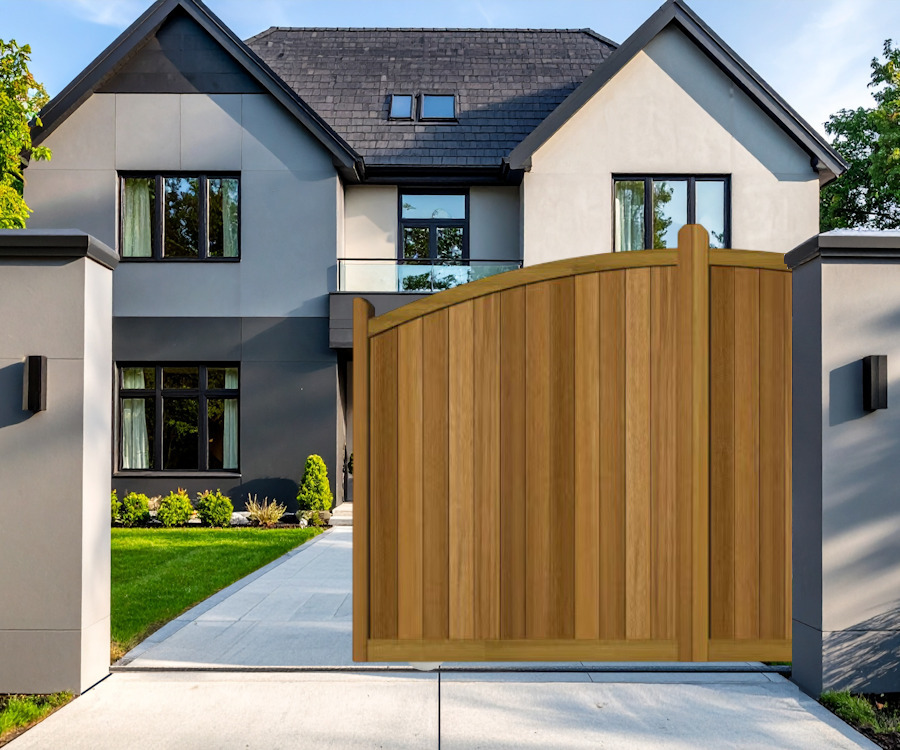 Sliding Gates in Hardwood - BowTop - The Chappelwood opening