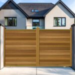 Sliding Gates in Hardwood - Flat Top - The Derby