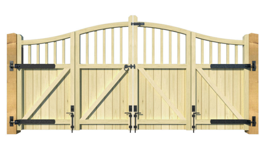 Bi Fold Gates, The Torbay - Image 3