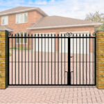 Flat Top Split Entrance Gate with Vertical Bars - The Farnborough