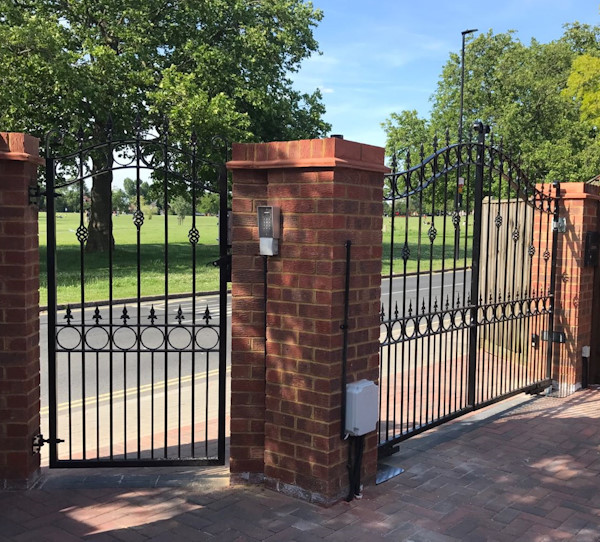 Metal Gates