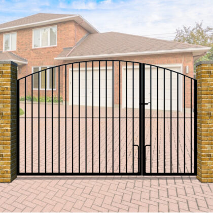 Metal Split Driveway Gate The Bude - bow top with vertical bars