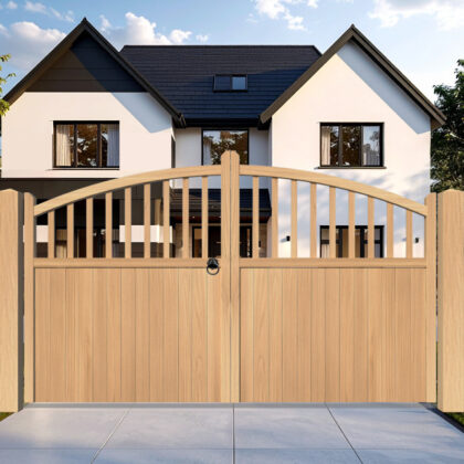 Oak Driveway Gate bow top with spindles - The Durham