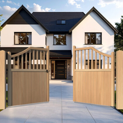 Oak Driveway Gate elegant design - The Norfolk - opening