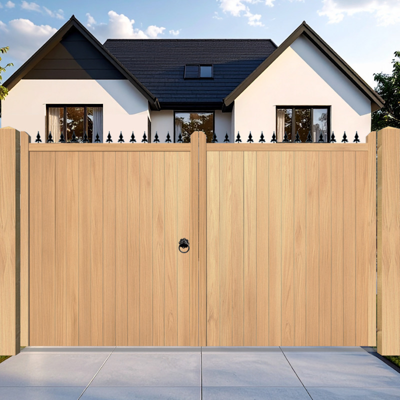Oak Driveway Gate flat top with FDL header - The London